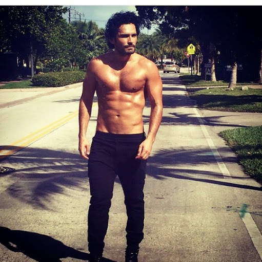 Telemundo Star Fabian Rioss, Showing Off His Hot Sexy Abs ...