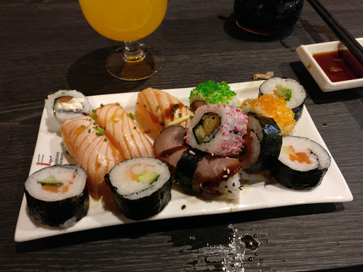 LUCKIEFUN'S RESTAURANT