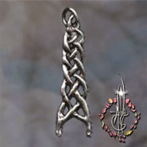 Woven Spear Amulet