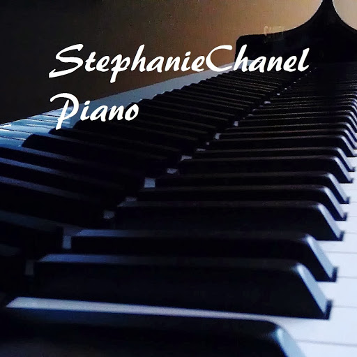 Piano Lessons by StephanieChanelPiano logo