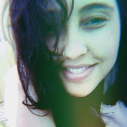 Vivian Junqueira's user avatar