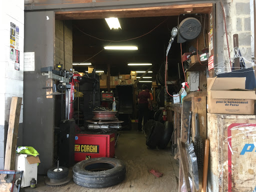 Tire Shop «Classic Tire Services», reviews and photos, 1108 Goldsboro Rd, Barclay, MD 21607, USA