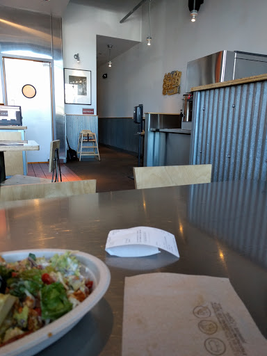Mexican Restaurant «Chipotle Mexican Grill», reviews and photos, 1135 Industrial Rd, San Carlos, CA 94070, USA