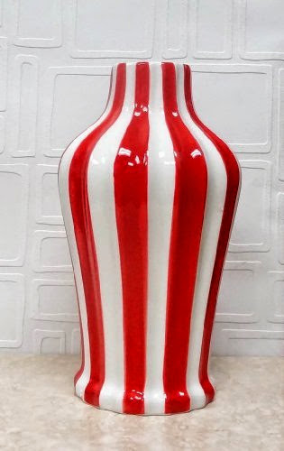  TUSCAN COLLECTION CLASSIC RED  &  WHITE STRIPED CERAMIC VASE, 80574 BY ACK