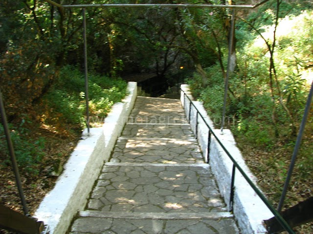 Drogarati cave