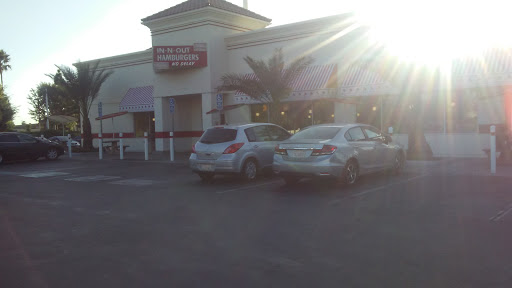 Hamburger Restaurant «In-N-Out Burger», reviews and photos, 795 W 5th St, San Bernardino, CA 92410, USA