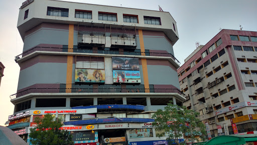 Cinemax PVR Cinemas, Plot No-18, Suman City mall, Suman Tower, Nr. SBBJ Bank, Sector 11,, Gandhinagar, Gujarat 382011, India, Cinema, state GJ