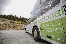 Un autobús para recorrer el Parque Nacional de la Sierra de Guadarrama