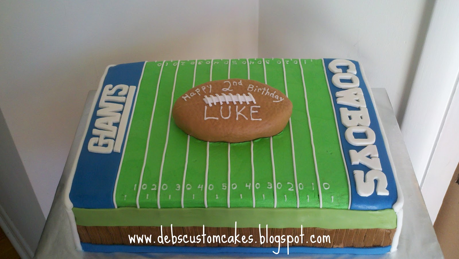 Football Pitch Cake - My Cakes and Cakes