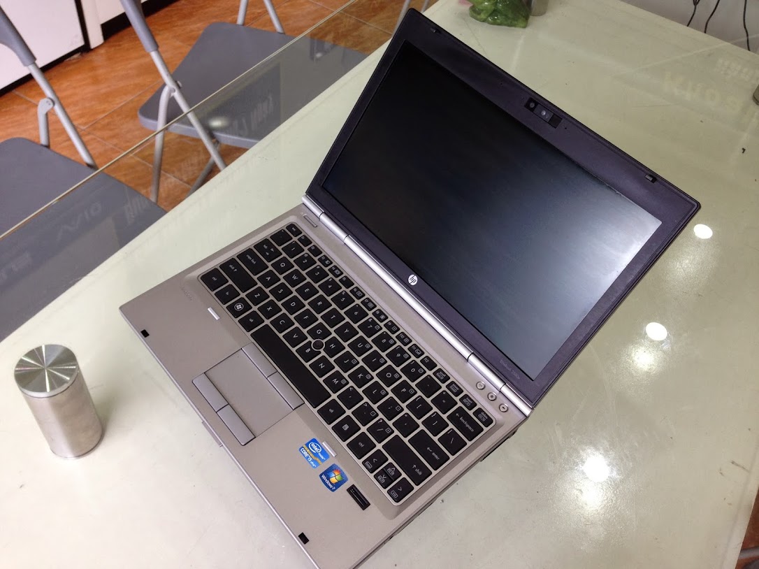 Ve chaiLaptop HP 2560p Core i3 2310m RAM 4GB Pin 4h DVD  ( hình thật ) !!!!!!!!!!!!!!!!!!!!