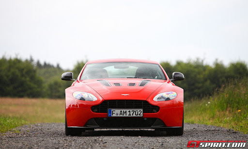 Aston Martin V12 Vantage04