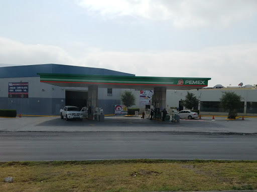 Gasolinera Solidaridad, Avenida de los Astros 810, Urbivilla Colonial, 64103 Monterrey, N.L., México, Gasolinera | Monterrey