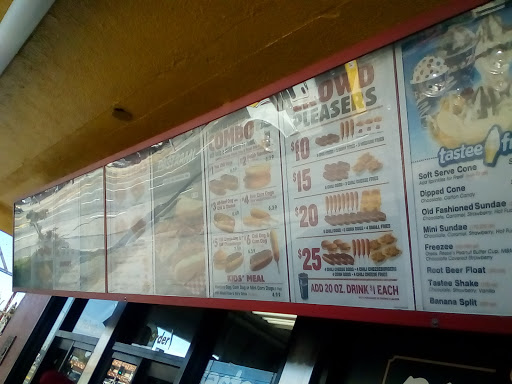 Fast Food Restaurant «Wienerschnitzel», reviews and photos, 900 W Pacific Coast Hwy, Wilmington, CA 90744, USA