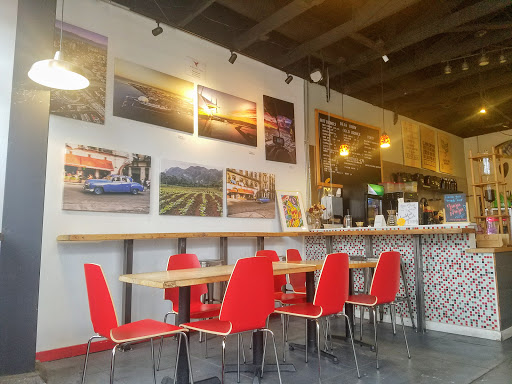 Coffee Shop «Déjà Brew Artisan Coffee Bar», reviews and photos, 2771 E Broadway, Long Beach, CA 90803, USA