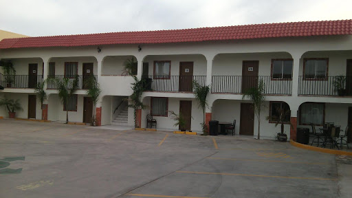 Hotel Dial, Calle y Av. s/n, Gizel 22, 21720 Guadalupe Victoria, Mexicali, B.C., México, Alojamiento en interiores | BC