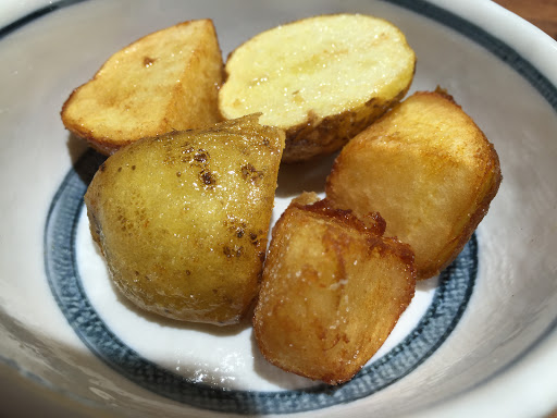 Akagakiya