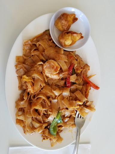 Restaurant «Bangkok Thai Cuisine», reviews and photos, 266 S Dupont Hwy, Dover, DE 19901, USA
