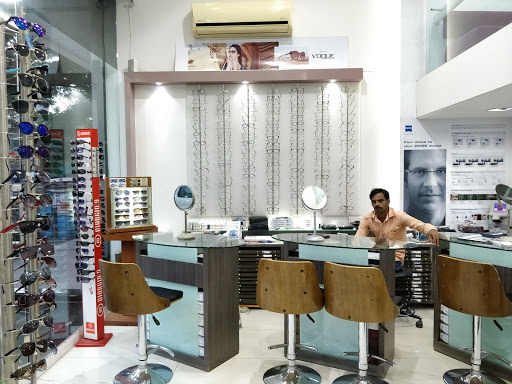 Drushti Opticals, Shop No. 1&2, Veer Sawarkar Chowk,, Samarth Nagar, Aurangabad, Maharashtra 431001, India, Optometrist_Shop, state BR