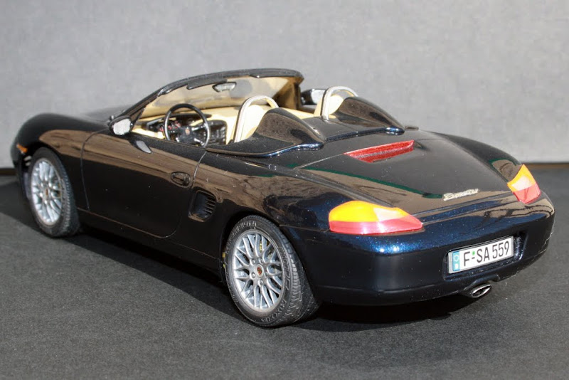Porsche Boxster Special Edition (Tamiya #24249) - Page 3 IMG_9881