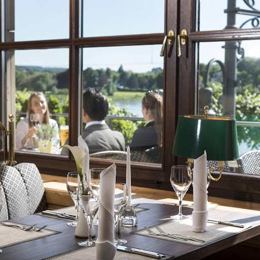 Restaurant „Rheinterrassen“ mit Sommerterrasse