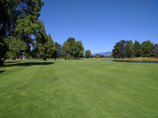 Country Club «Shadow Hills Country Club», reviews and photos, 92512 River Rd, Junction City, OR 97448, USA