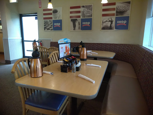 Restaurant «IHOP», reviews and photos, 212 Madonna Rd, San Luis Obispo, CA 93405, USA