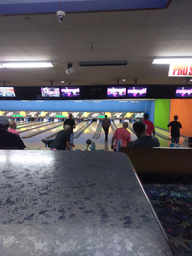 Bowling Alley «Manor Bowl», reviews and photos, 887 Manor Blvd, San Leandro, CA 94579, USA