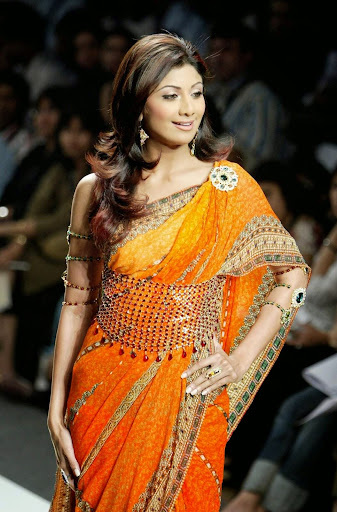 Designer sarees or bollywood sarees, salwar kameez, artificial jewellery, Perin Nariman St, Borabazar Precinct, Kala Ghoda, Fort, Mumbai, Maharashtra 400001, India, Designer_Clothing_Store, state MH