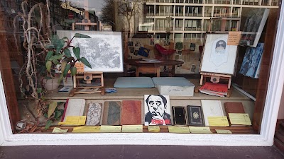 Photos of Antiquarius