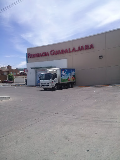 Farmacias Guadalajara, Domingo Arrieta 300, Sahop, 34190 Durango, Dgo., México, Farmacia | DGO