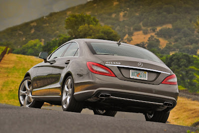 Mercedes-Benz-CLS550_2012_1600x1067_Rear_Angle_02