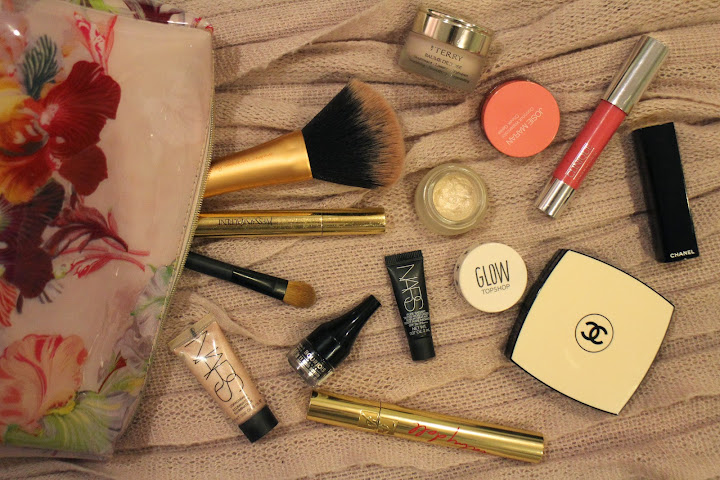 Lauren's Makeup Bag – The Anna Edit