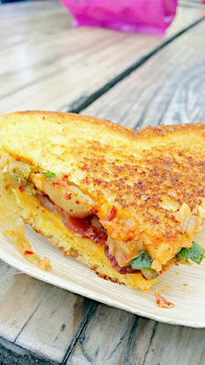 Lindsay Strannigan of RoseMarried.com presented The Kimcheeze, with Franz Texas Toast with bacon, Tillamook Sharp Cheddar Cheese, Choi's Spicy Kimchi and Green Onions. #franzgrilledcheezeday