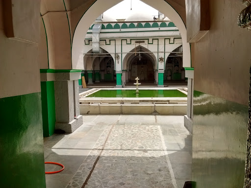 Kalan Masjid, Muhammad Deen Ilachi Marg,, Phatak Teliyan, Ahata Mir Bukhari, Old Delhi, New Delhi, Delhi 110006, India, Mosque, state UP
