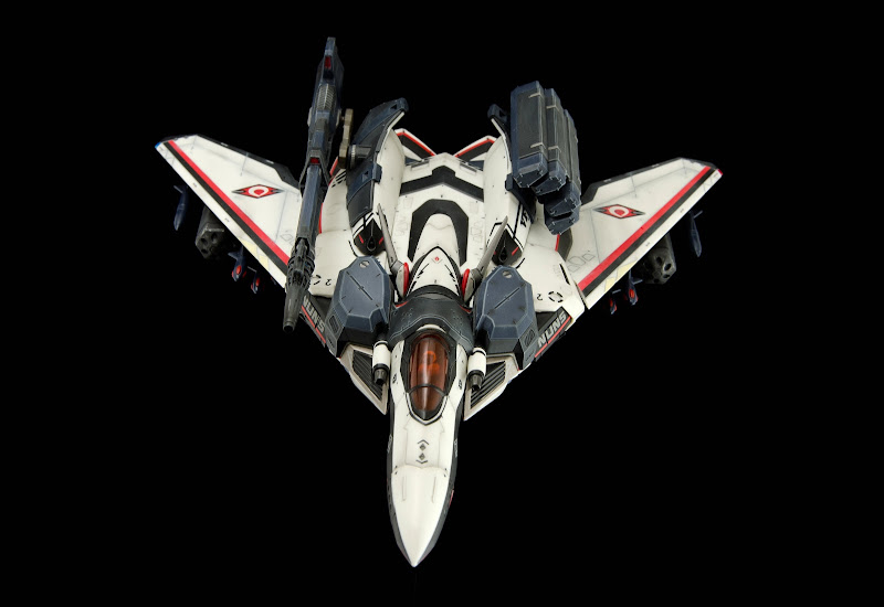 VF-171EX_Alto_Fighter_12.jpg
