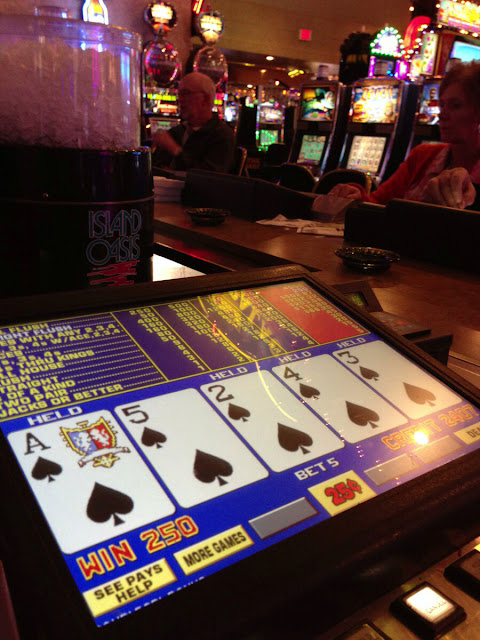 Straight Flush Mikes Bar Four Queens