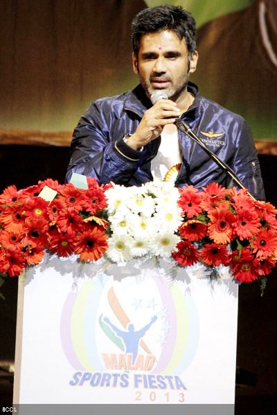Sunil Shetty at the closing of Malad sports fiesta organised by MLA Aslam Shaikh in Mumbai. (Pic: Viral Bhayani)