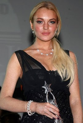 lindsay lohan, celeb news, celeb picture, fashion,hollywood, redcarpet, superstar