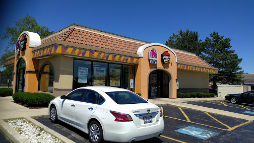 Mexican Restaurant «Taco Bell», reviews and photos, 601 Meacham Rd, Elk Grove Village, IL 60007, USA