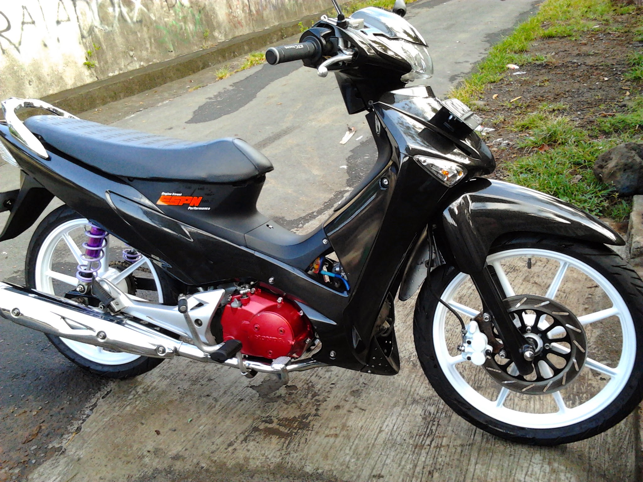 Modifikasi Motor Honda Karisma 125 X Thecitycyclist Gambar Foto