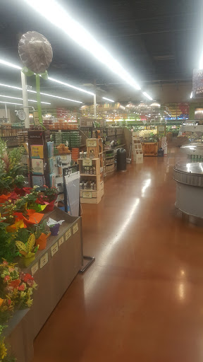 Grocery Store «Fresh Thyme Farmers Market- Fairview Heights», reviews and photos, 6569 N Illinois St, Fairview Heights, IL 62208, USA