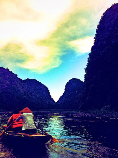 Round and Round Halong