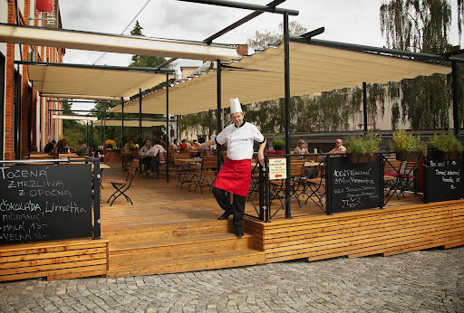 Restaurace a minipivovar Nová sladovna