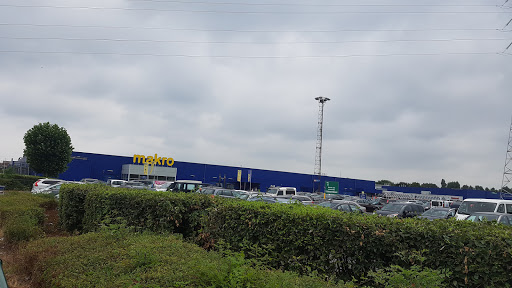 Makro