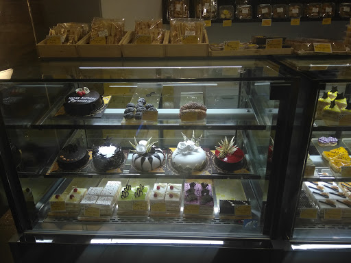 CakeBee, 6/1 SRP Nagar, Opp. Boomerang, Near Kannan Dept. Stores, Saibaba Colony, Coimbatore, Tamil Nadu 641011, India, Cake_Shop, state TN