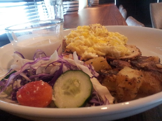 Grandeur Gallery Cafe