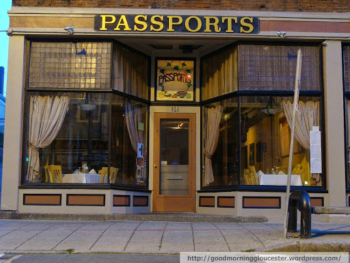 Oyster Bar Restaurant «Passports», reviews and photos, 110 Main St, Gloucester, MA 01930, USA