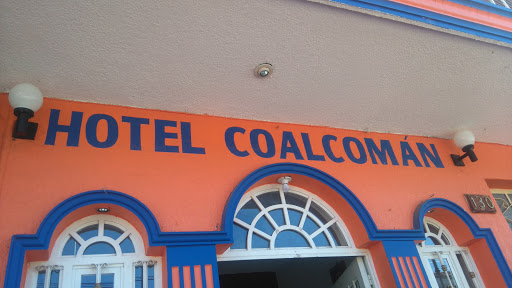 Hotel Coalcoman, Calle Francisco I. Madero 130, Centro, 60840 Coalcomán de Vázquez Pallares, Mich., México, Alojamiento en interiores | MICH