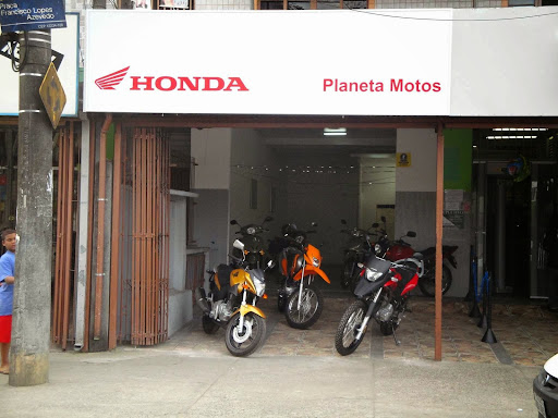 Planeta Motos, Av. Carlos Guimarães, 250, Paraibuna - SP, 12260-000, Brasil, Vendedor_de_Motorizadas, estado São Paulo