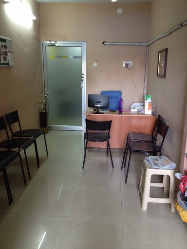 Floss and Gloss Dental Care, No.88, Thiru Vi Ka Street, Villupuram, Tamil Nadu 605602, India, Clinic, state TN